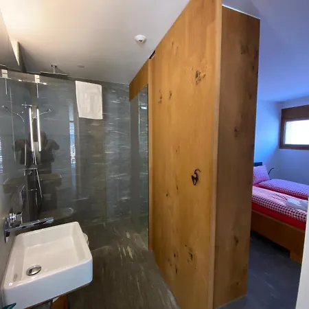 Casa Admisa, Spektakulaere Aussicht, In And Out, Hochwertige Einrichtung, Valserstein Und Eiche Appartement *