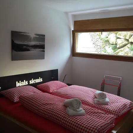 Casa Admisa, Spektakulaere Aussicht, In And Out, Hochwertige Einrichtung, Valserstein Und Eiche Φιλμς