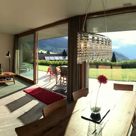 Casa Admisa, Spektakulaere Aussicht, In And Out, Hochwertige Einrichtung, Valserstein Und Eiche Flims