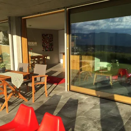 Casa Admisa, Spektakulaere Aussicht, In And Out, Hochwertige Einrichtung, Valserstein Und Eiche Appartement Flims