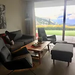 شقة Casa Admisa, Spektakulaere Aussicht, In And Out, Hochwertige Einrichtung, Valserstein Und Eiche