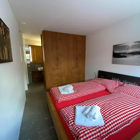 Casa Admisa, Spektakulaere Aussicht, In And Out, Hochwertige Einrichtung, Valserstein Und Eiche *